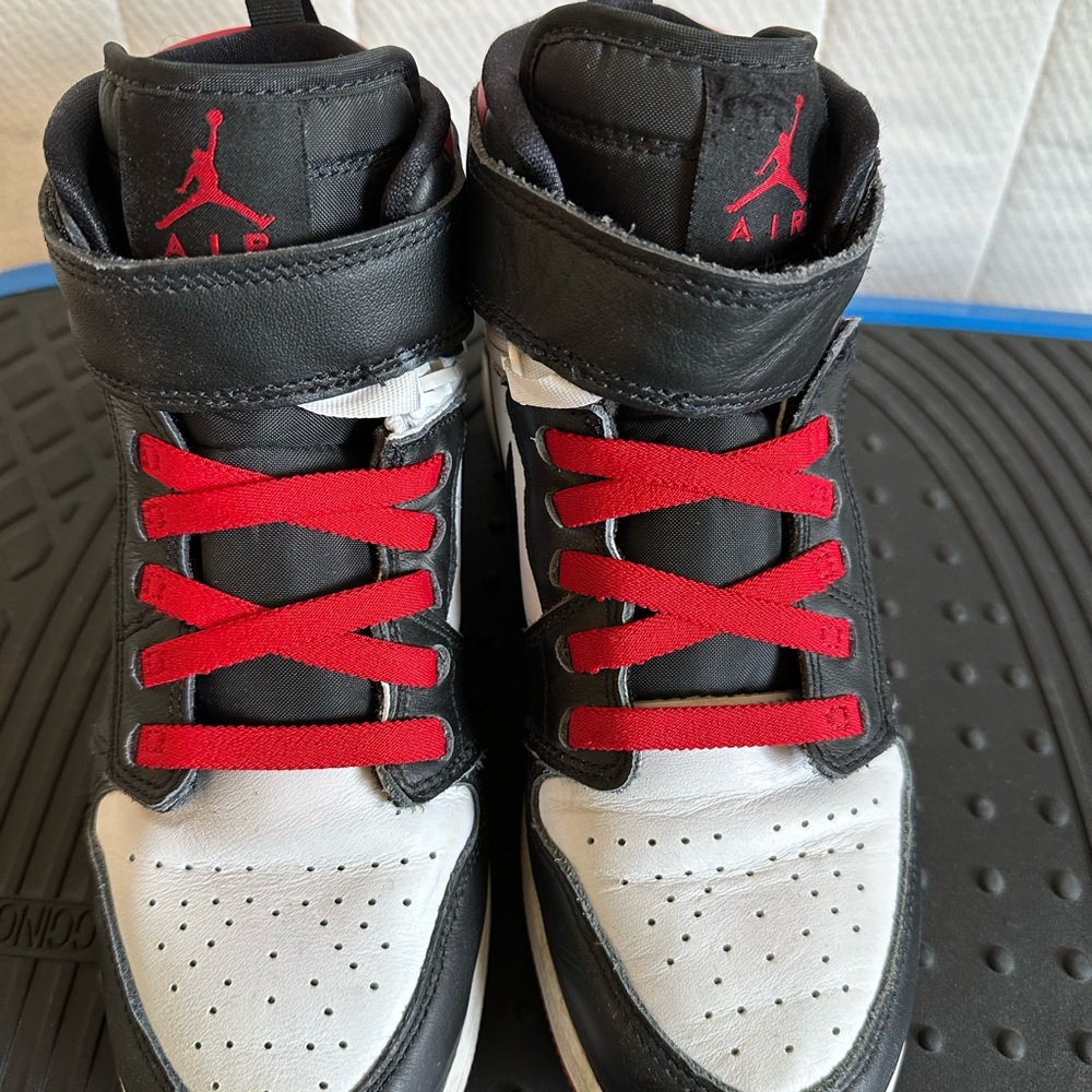 Air Jordan 1 Hi Flyease White/Gym Red/White/ Black